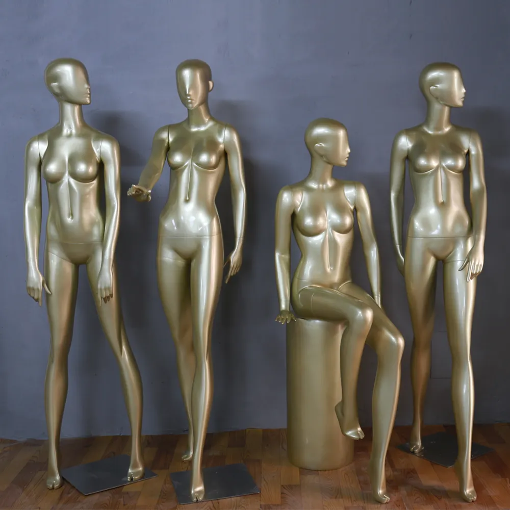 Maniquí femenino de exhibición para costura de cuerpo realista dorado
