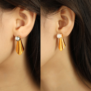 ต่างหูทรงเรขาคณิตประดับมุกเคลือบทองสำหรับสวมใส่ทุกวัน เครื่องประดับผู้หญิง EH555 - Product Image 4