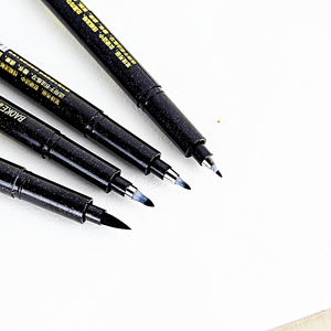 Ensemble de 6 stylos pinceaux de <span class=keywords><strong>calligraphie</strong></span> à lettrage manuel rechargeables et non toxiques avec encre à base d'eau et différentes tailles de pointes pour débutants - Product Image 6