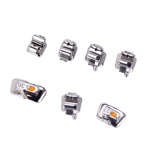Direct usine <span class=keywords><strong>pas</strong></span> <span class=keywords><strong>cher</strong></span> Durable Ortho métal support actif auto-ligaturant Roth dentaire orthodontie métal dents accolades - Product Image 5