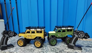 Voiture jouet RC Land Rover Defender 4*4 Voiture télécommandée tout-terrain RC Land Rover - Product Image 2