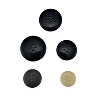 Kancing Logam Resin Poles 4 Lubang, Logo Embos, Dapat Dicuci, Berkualitas Tinggi, Model Sampel Zhejiang RAS2732