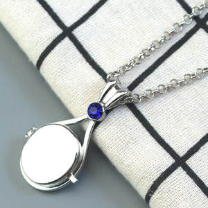 Collar de Concha de Sirena de Acero Inoxidable con Incrustaciones de Diamantes, Diseño Creativo con Cierre Magnético, Anime H2O Footprints in the Sand, para Niñas - Product Image 3