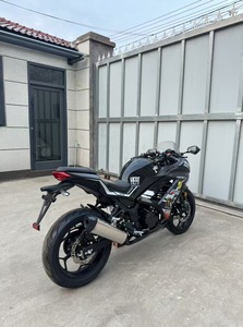 Motocicleta de Gasolina de Segunda Mano EU Mini 400CC - Motor Potente, Ideal para Conducir por la Calle - Product Image 5
