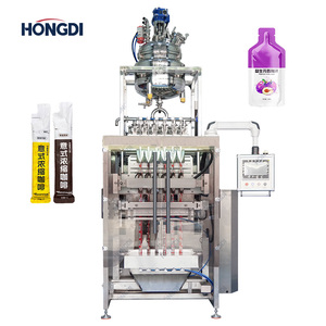 Máquina automática de llenado de líquidos de alta energía con control PLC de 6 columnas para bolsas de plástico pequeñas, adecuada para alimentos, bebidas y enjuague bucal - Product Image 1