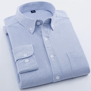 Nouvelle <span class=keywords><strong>chemise</strong></span> décontractée à manches longues rayée pour <span class=keywords><strong>homme</strong></span>, style coréen, col rabattu perlé, en tissu <span class=keywords><strong>Oxford</strong></span> 100 % coton, infroissable, collection Printemps 2026 - Product Image 4