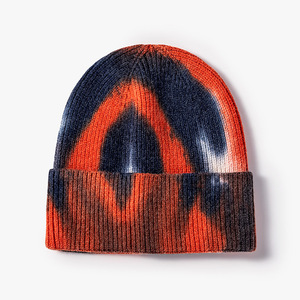 Berretto da donna prodotto all'ingrosso berretto da uomo personalizzato sublimazione invernale lavorato a maglia berretto Tie <span class=keywords><strong>Dye</strong></span> berretti