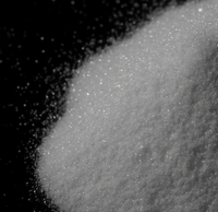 Perle de verre rétro-réfléchissante micro haute luminosité de sécurité routière pour matériaux auxiliaires de peinture de marquage de ligne thermoplastique de route