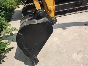 Pour CAT 305.5E 5 tonnes pelle d'occasion certifiée CE EPA état presque neuf avec noyau moteur boîte de vitesses pompe portant meilleur prix - Product Image 4