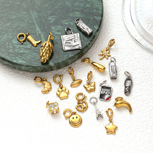 Charmes essentiels pour le quotidien |   Pendentifs de bijoux DIY en acier inoxydable plaqué or 18K PVD |   Imperméable, hypoallergénique et inaltérable - Product Image 6