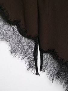 ZEVITY Débardeur asymétrique sexy pour femme, <span class=keywords><strong>col</strong></span> <span class=keywords><strong>en</strong></span> <span class=keywords><strong>V</strong></span>, sans manches, avec ourlet <span class=keywords><strong>en</strong></span> dentelle et fente, couleur unie, style doux, pour l'été - Product Image 5
