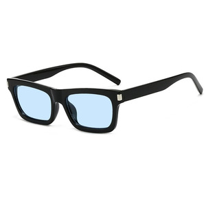 Nuevas Gafas de Sol Cuadradas Clásicas de Moda en Oferta, Gafas de Sol de Verano de Alta Calidad al por Mayor para Hombre y Mujer, Montura Completa Cuadrada - Product Image 5