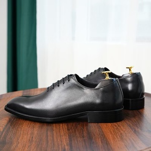 Zapatos de hombre de lujo y a la moda con cordones, combinación de colores azul y marrón, diseño de zapatos Oxford de estilo italiano. - Product Image 6