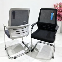 Chaise de bureau ergonomique confortable et économique avec coussin, chaise d'attente de bureau en maille à structure en acier