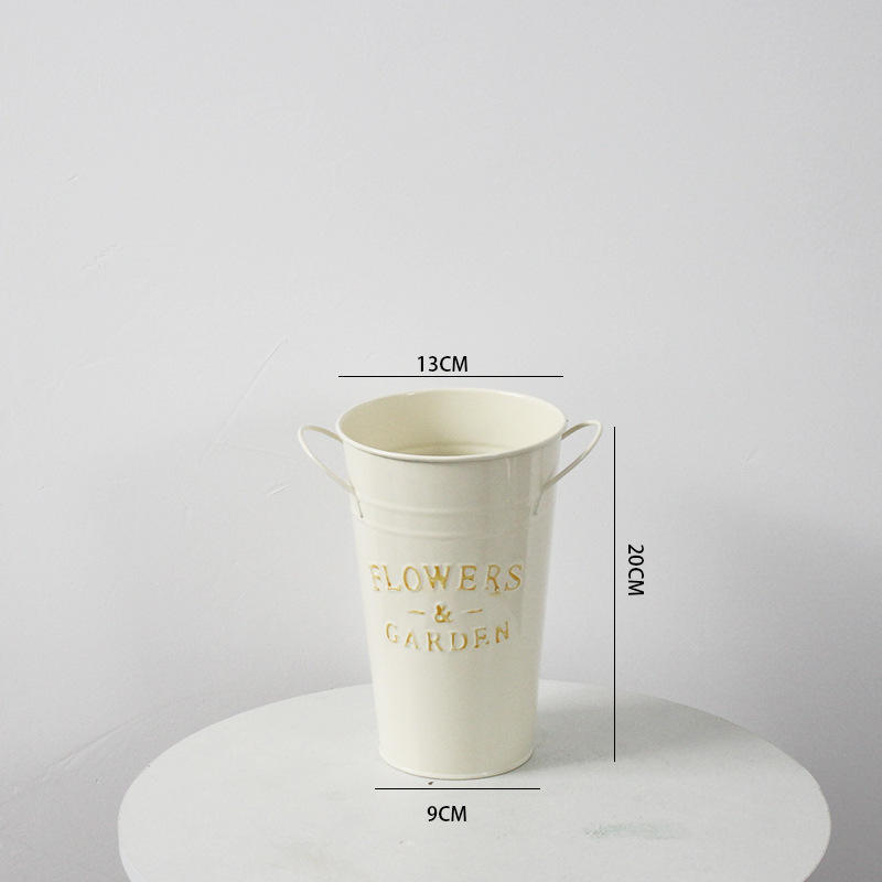 Off-white iron ear bucket 20cm high