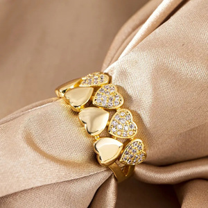 Anello a Cuore da Donna con Cristalli, Regolabile, Gioiello Moda Autunno Inverno, Idea Regalo - Product Image 1