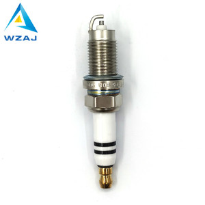 Bougie d'allumage Iridium 101905601F 0241235769 F7HER2 pour Honda pour <span class=keywords><strong>Seat</strong></span> pour AG - Product Image 2