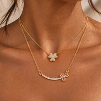 Collier en laiton plaqué or 18 carats avec pendentif trèfle à trois feuilles incurvé et zircon cubique, lot de 2 bijoux pour femme, personnalisable OEM