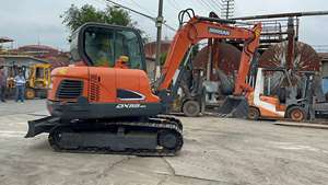 Miniexcavadora de cadenas Doosan DX60 DX55 completamente nueva, motor Yanmar de alta calidad, bomba hidráulica, 1 año de excelente rendimiento - Product Image 4