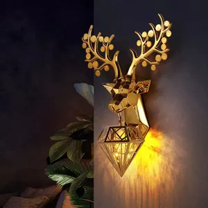 مصباح جداري عصري من Sika Deer مصباح شخصي وإبداعي لغرفة المعيشة وغرفة النوم مصباح ديكور للممر