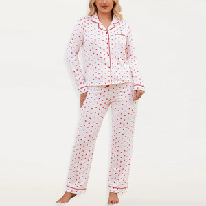 Pyjamas en flanelle et peignoir assorti pour les nuits d'hiver froides, avec motifs à carreaux et chaleur douillette - Product Image 5
