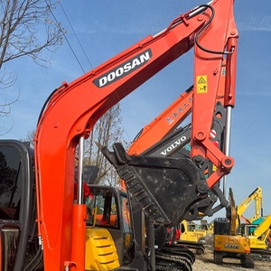 Excavatrice compacte Doosan DX60 d'occasion, mini-pelleuse pour la construction, la ferme et le jardin - Product Image 6