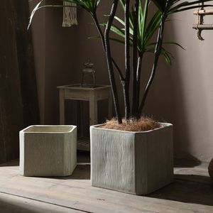 Pot de fleurs moderne en fibre de verre, style simple, motif <span class=keywords><strong>bois</strong></span>, polyvalent, <span class=keywords><strong>sur</strong></span> <span class=keywords><strong>pied</strong></span>, pour la maison et le jardin, jardinière unique faite à la main - Product Image 3