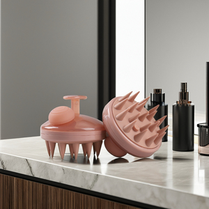 Cepillo de Silicona para Lavar el Cabello con Dispensador de Champú, Masajeador para Eliminar el Cabello y Limpiar el Cuero Cabelludo, con Logotipo Personalizado para Salón de Belleza - Product Image 1