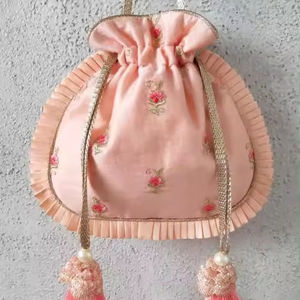 Bolso Potli bordado hecho a mano de lujo, monedero con cordón de diseñador para mujer, Ideal para bodas, festivales y eventos tradicionales - Product Image 1