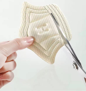 Plantillas con Almohadillas para el Talón para Zapatos Deportivos, Tamaño Ajustable, Almohadilla Antidesgaste para los Pies, Inserto de Amortiguación, Protector de Talón, Adhesivo Trasero - Product Image 4