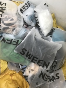 Liquidación de Inventario: Ropa de Mujer Variada, Camisetas Casuales, Vestidos, Envío Mixto, Venta al Por Mayor, Entrega Aleatoria - Product Image 5