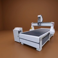 Routeur CNC 3 axes 1325 avec contrôle NC Studio Syntec, machine de fabrication de meubles et de panneaux à engrenages à broche unique