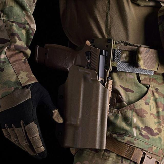 Tactical KYDEX Gun Holster for SIG P320 COMPACT M17/M18 9MM/.40 X300 Flashlight Case Holster Hunting Accessories