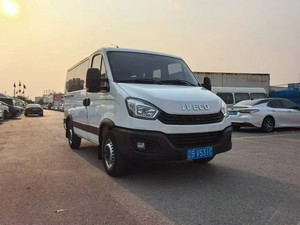 Furgoneta <span class=keywords><strong>Iveco</strong></span> <span class=keywords><strong>Daily</strong></span> Usada, <span class=keywords><strong>9</strong></span> Asientos, Motor Diésel, Transmisión Manual, Cilindrada 2.0T, Bajo Consumo de Combustible - Product Image 3