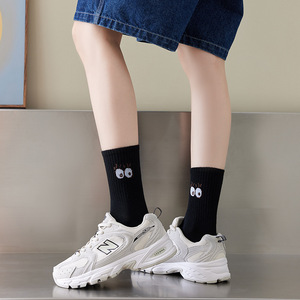 Women's Crew Socks Solid Color Cute Big Eyes Breathable Sweat-Absorbing Regular Casual Socks Autumn New Style - Product Image 2