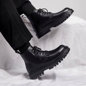 Bottes de travail pour hommes imperméables, style britannique, à semelle épaisse, montantes, rehaussantes et simples - Product Image 3
