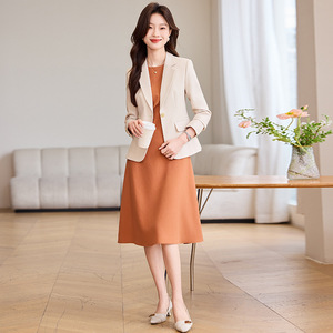 Women's Blazer Slim Fit Solid Color Polyester No-Wrinkle Treatment Casual Autumn Wear - Product Image 3