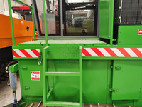 Machine à retourner le compost de fumier de vache utilisée dans la production d'engrais organiques