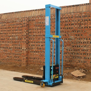 הרמת 500kg <span class=keywords><strong>1</strong></span>.3m חצי חשמלי עצמי טעינת מלגזה נייד Stacker תוצרת סין - Product Image 3