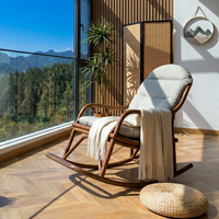 Fauteuil à bascule moderne en rotin Meiqi avec table d'appoint et chaise longue avec coussin moelleux pour chambre à coucher, extérieur et salon