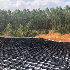 Usine à bas prix extérieur HDPE Geocell Honeycomb <span class=keywords><strong>Allée</strong></span> Gravel Grid Système cellulaire Amélioration du sol pour les allées - Product Image 4