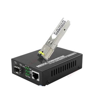 Haute qualité <span class=keywords><strong>1Gb</strong></span> SFP Fiber vers <span class=keywords><strong>RJ45</strong></span> convertisseur de média à fibre optique 1000Mbps commutateur de fibre SFP avec Module SFP livraison gratuite - Product Image 2