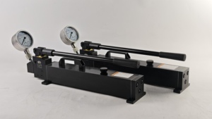 Pompe manuelle industrielle ultra haute pression VHP-3500, conception à simple action, alternative à la pompe tendeuse de boulons ENERPAC - Product Image 6