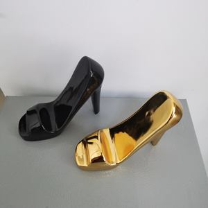 베스트 셀러 세라믹 엿보기 신발 폰 홀더 스틸레토 샴페인 와인 병 홀더 - Product Image 3