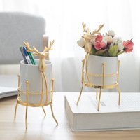 Support Moderne en Métal Doré pour Vase Cerf et Fleurs, Nouvelle Décoration d'Intérieur avec Support en Métal Thermolaqué pour Jardin