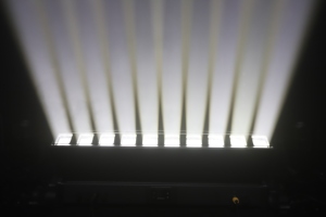 Barre d'inclinaison SUPER DOTLINE IP65 10x60W LED RGBW Pixel Zoom Strobe <span class=keywords><strong>Spark</strong></span> LED 1000W Barre IP mobile extérieure - Product Image 5