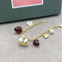 Nouveau Bracelet Perlé pour Femme, Mignon et Doux, Style Champêtre, avec Fraise en Résine Rouge, Perle, Petit Panier, Abeille et Pierre Précieuse