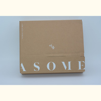 Boîte d'expédition en carton ondulé personnalisée avec bande de déchirement et fermeture autocollante, emballage cadeau durable en papier
