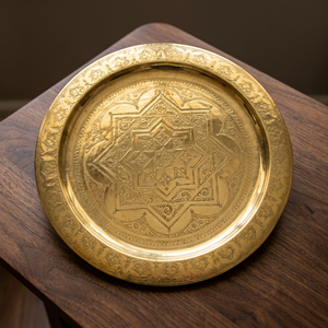 Plateau circulaire personnalisé en laiton plaqué or avec motif traditionnel gravé en relief, décoration d'intérieur, artisanat artistique - Product Image 3