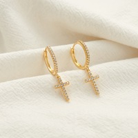 Nouveauté 2026 : Boucles d'oreilles pendantes croix en acier inoxydable 18 carats, accessoires de mode uniques